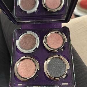 Urban Decay refillable tin pallet